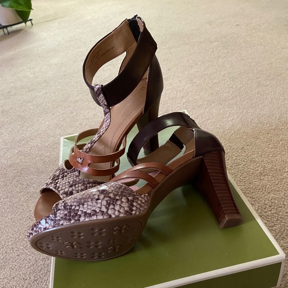 Naturalizer Kenna sandals - Picture 1 of 2